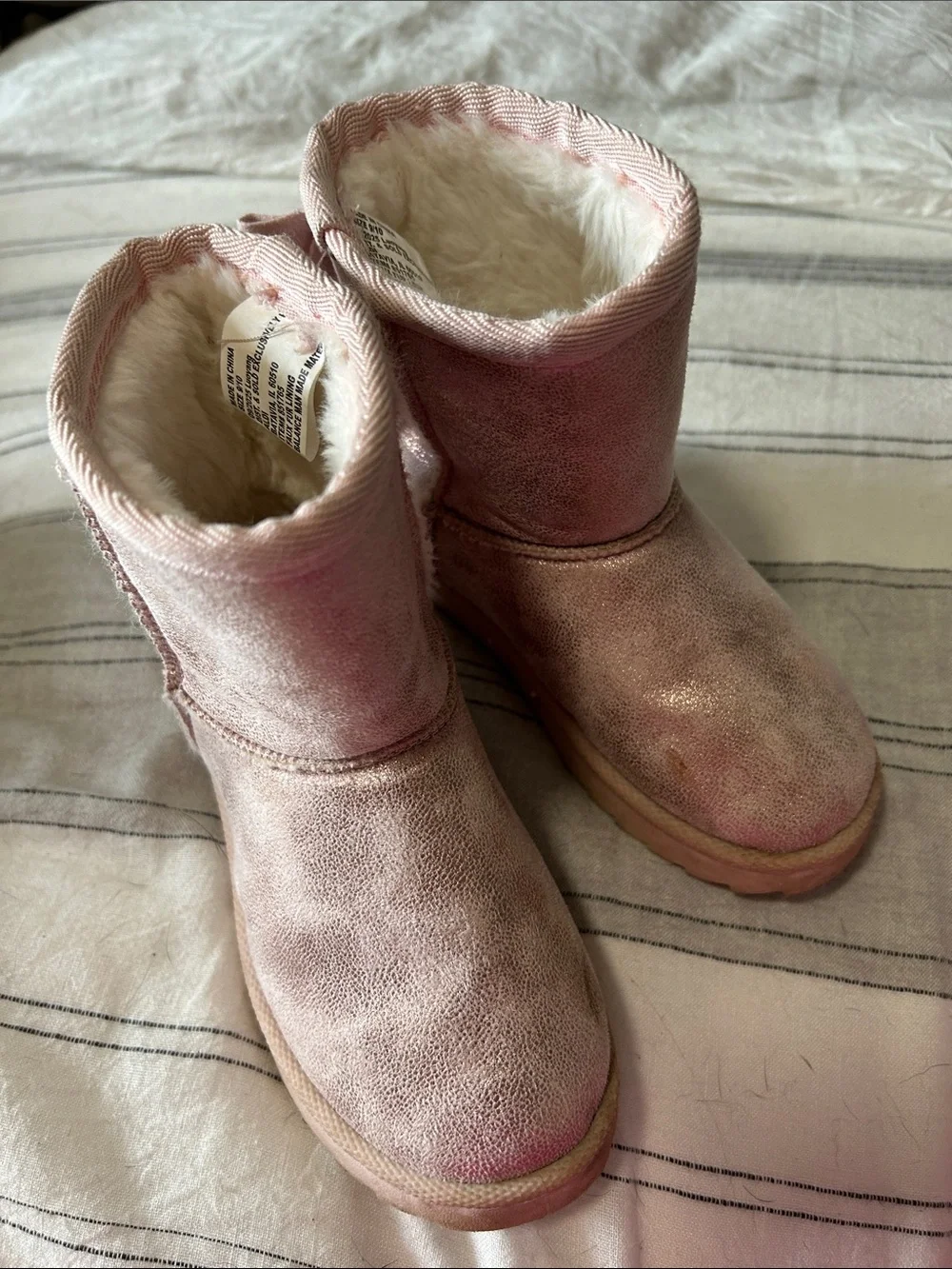 Lily & Dan Pink Suede Short Winter Boots with Bow 9/10